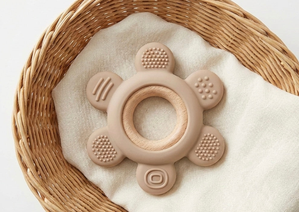 Anneau de dentition en bois et silicone